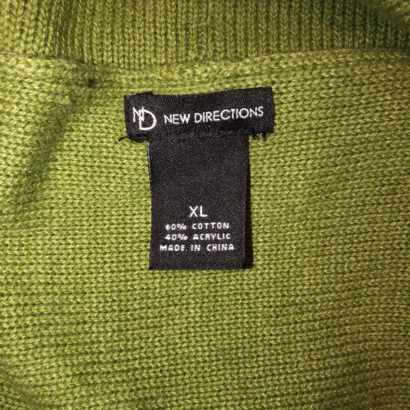 New Directions Sweater/Top - Picture 7 of 7